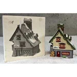 Dept 56 Heritage Christmas Village Collection North Pole Series Elf Bunkhouse